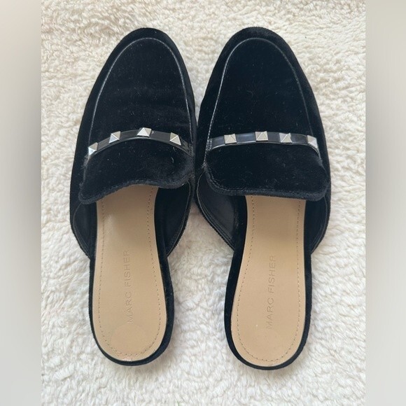 Marc Fisher Women’s Black Velvet Studded Wishing Mule Slide Slippers Flats 8 - Picture 3 of 7